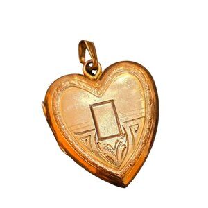 Antique 10kt Gold Filled Detailed Heart Locket With Inside Heart (A8182)